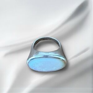 Large Oval MOP (Mother of Pearl) Ring